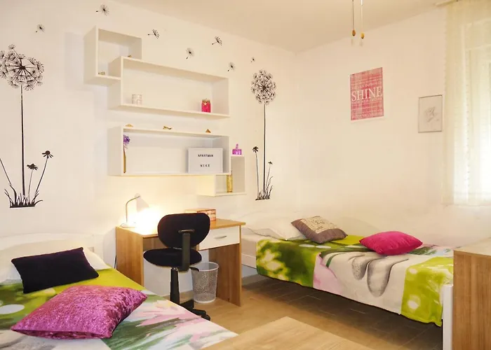 דירה Nike צלינה